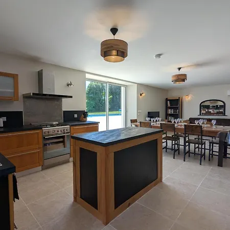 Maison Avec Piscine Privae, Animaux - 8 Pers. - Fr-1-653-295 *