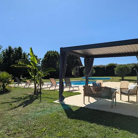 Casa vacanze Maison Avec Piscine Privae, Animaux - 8 Pers. - Fr-1-653-295 *